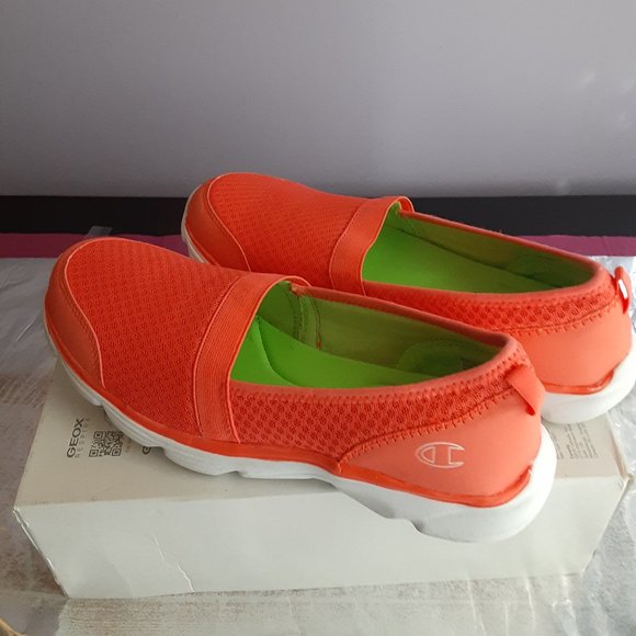champion foam shoes